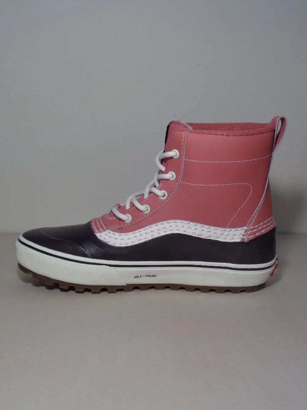 Vans Size 7.5 / MTE STANDARD MID WATERPROOF / Dark Port / Boots New Men's Shoes